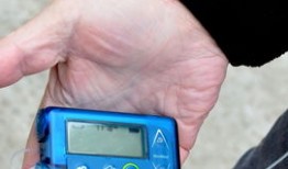 黑客在线QQ接单便宜多少？揭秘真实价格与风险，帮你省钱避坑