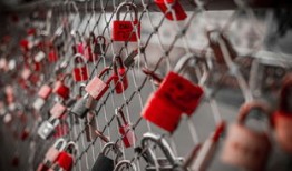 私人接单黑客微信：警惕风险，保护信息安全与资金安全