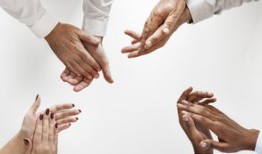 24小时在线接单表情服务：随时定制专属表情，让创意不再等待