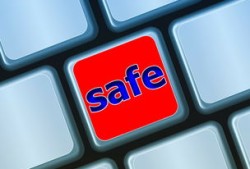 正规黑客私人QQ在线接单：合法安全服务，快速解决数据恢复与系统防护问题