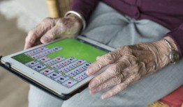 24小时在线接单文案服务：随时响应，高效解决您的紧急文案需求