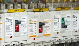 黑客技术接单是真的吗？揭秘真相与风险，教你安全避坑