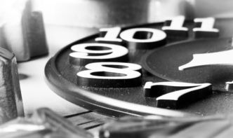 黑客24小时在线接单交易风险揭秘:保护个人信息与资金安全的必读指南 黑客24小时在线接单交易风险揭秘:保护个人信息与资金安全的必读指南